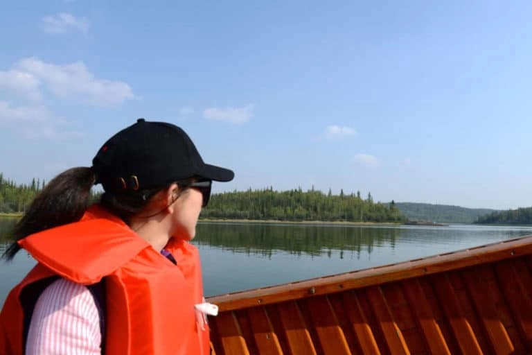 Great slave lake boat trip scenery 768x512