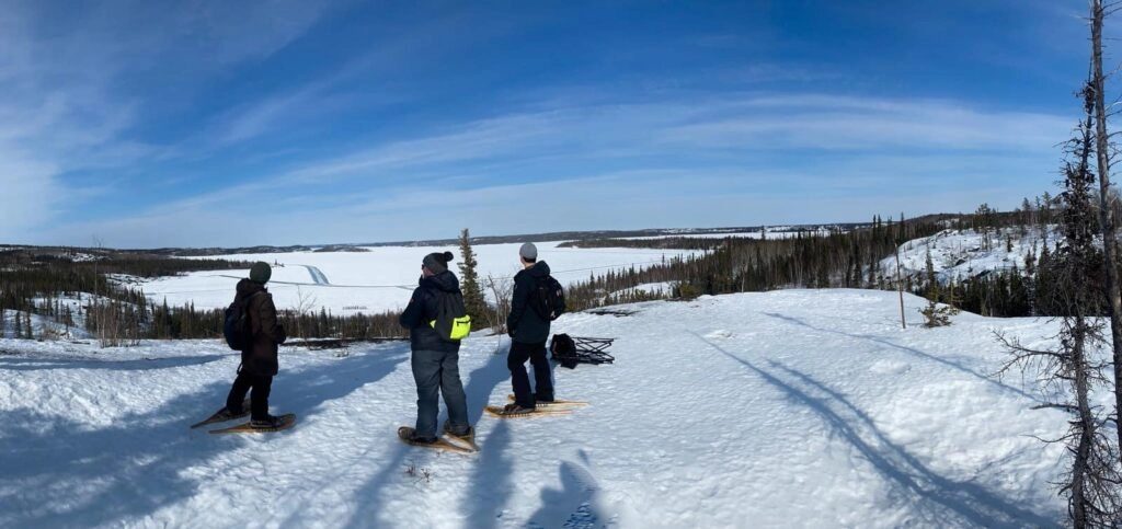 Portrait aurora village yellowknife northwest territories canada aurora borealis northern lights teepee frame sedastien itac snowshoe tour winter prosporus 1